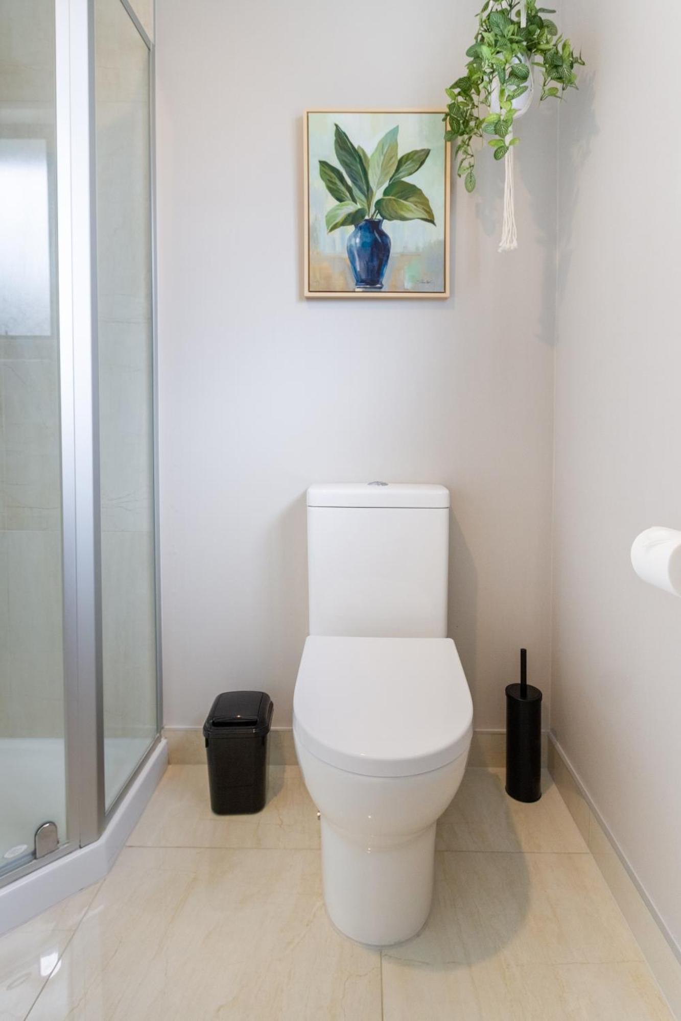Latimer Square Luxe: 1Br W/ Sofa Bed Christchurch Extérieur photo