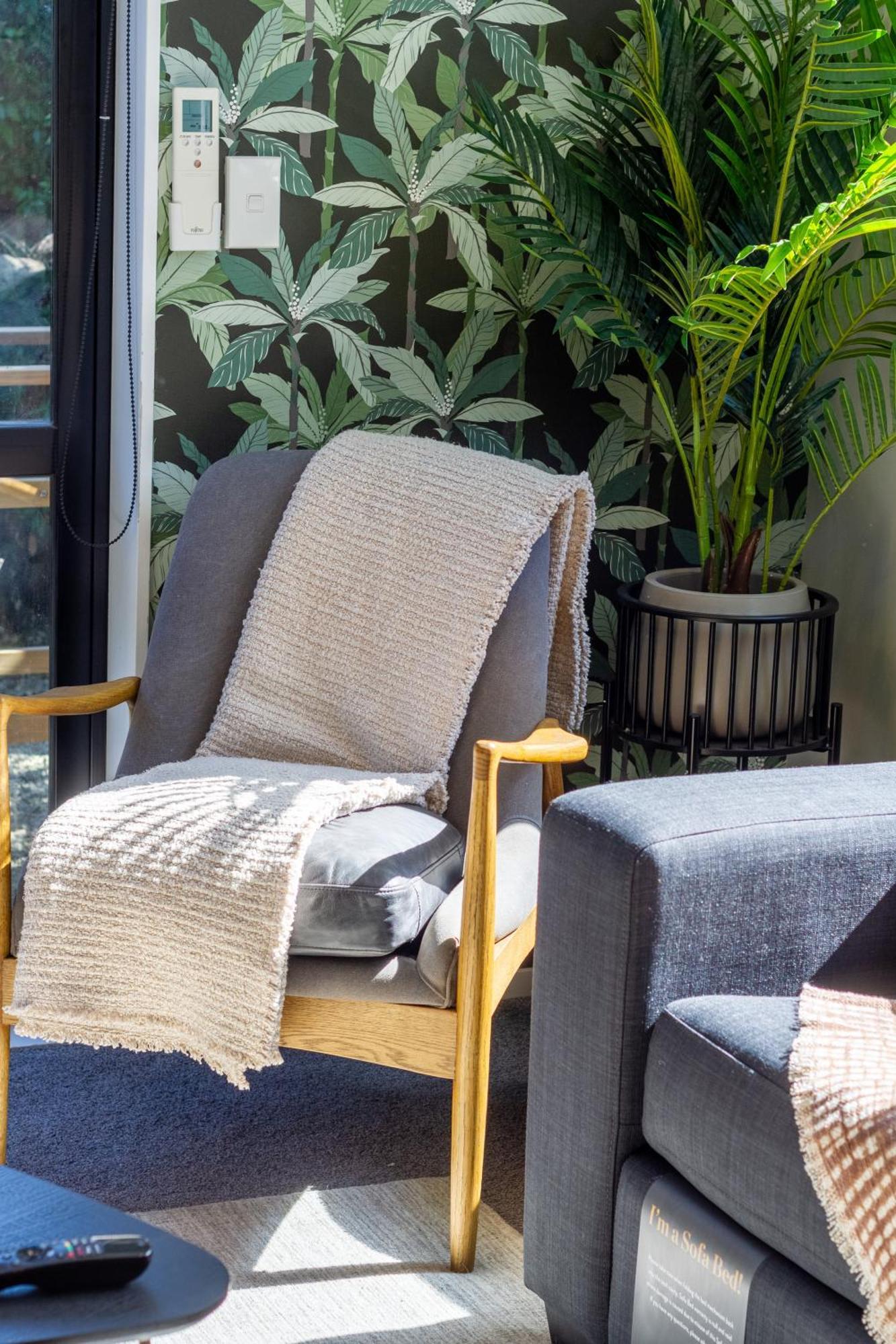 Latimer Square Luxe: 1Br W/ Sofa Bed Christchurch Extérieur photo