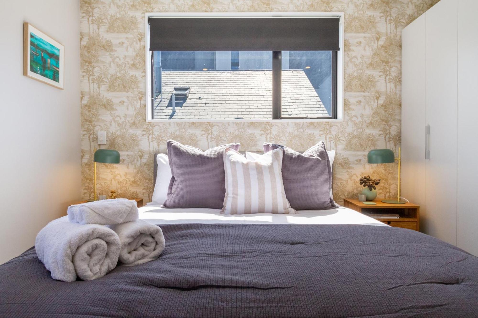 Latimer Square Luxe: 1Br W/ Sofa Bed Christchurch Extérieur photo
